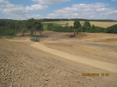 práce v zátopě.jpg