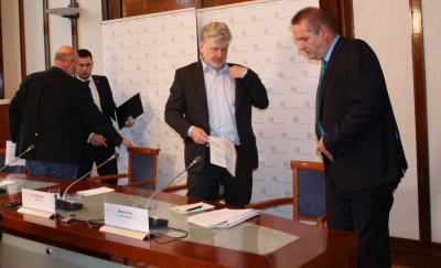 Jednání o pozemkových úpravách