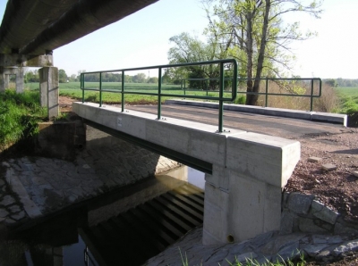 Obr. 2 - Mostek přes Plačický potok