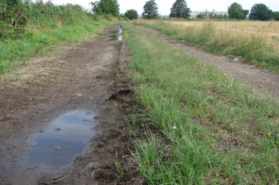obr. 2 - cesta před realizací