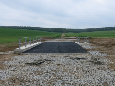 obr. 14 - Nově zrekonstruovaný propustek Polní cesty P5