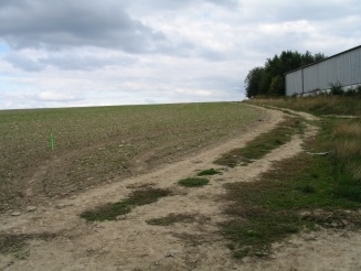 Původní stav_průběh okolo střediska mechanizace