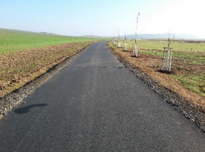 Polní cesta HPC 3R v k. ú. Vroutek po realizaci     