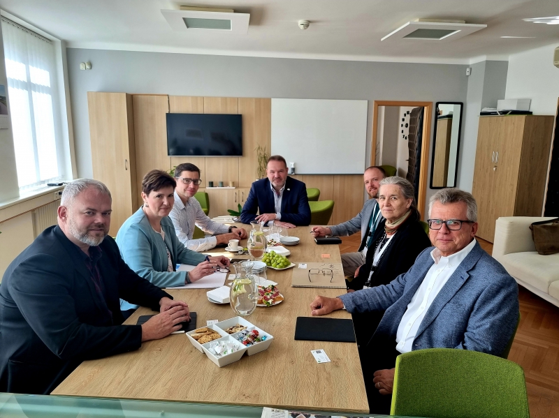 Společná schůzka SPÚ a ČKAIT