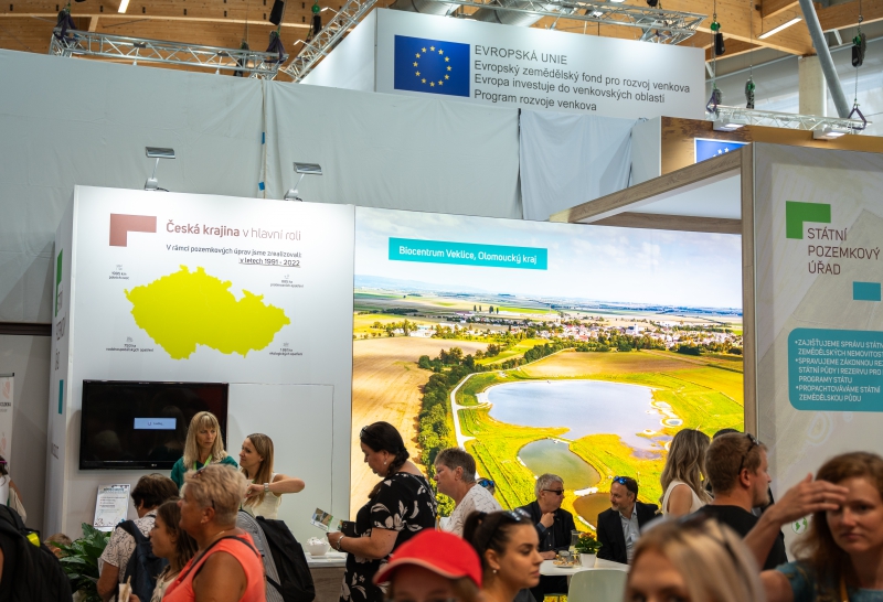 Země živitelka 2023 - pohled na stánek