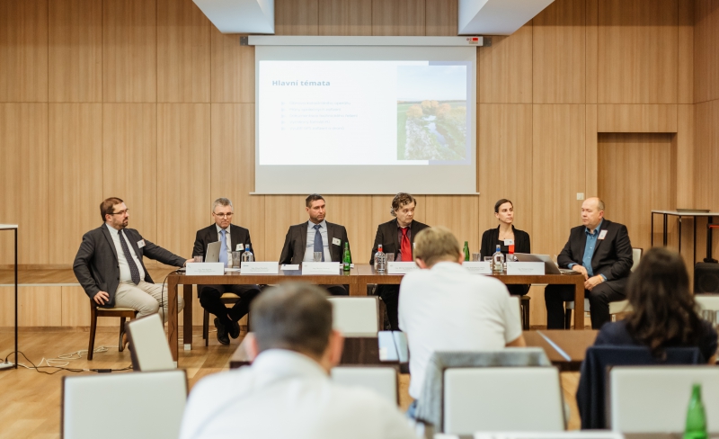 Diskusní skupina č. III Petra Egrešiho