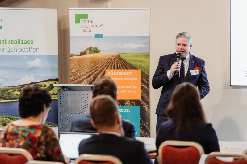 Martin Švehlík, Správa železnic